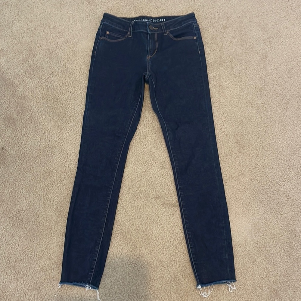 Dark blue ankle length jeans low rise size 25